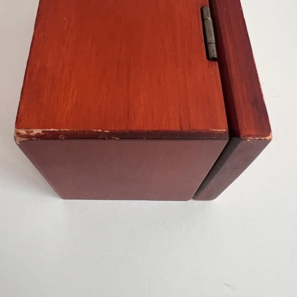 Disney Parks‎ Mickey Mouse Wooden Keepsake Trinket Box Cherry Finish